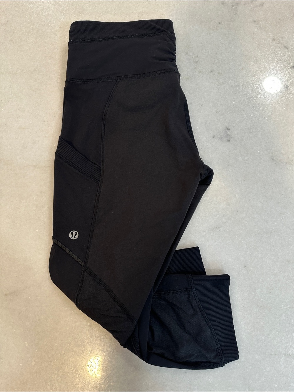 Lululemon Black Mid-Rise Pocket Leggings